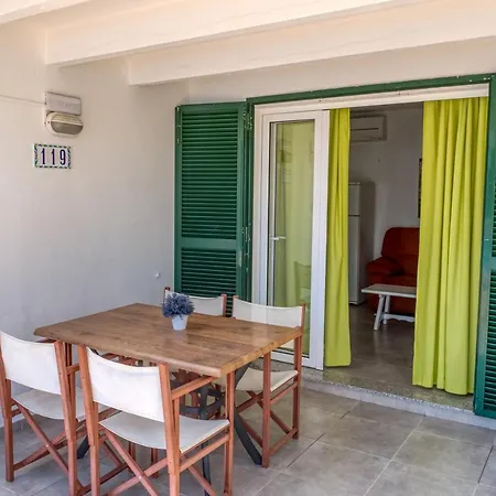 Golondrinas Apartment *